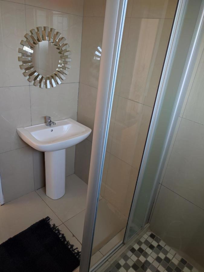 Bed & Breakfast Casa Linda Newcastle